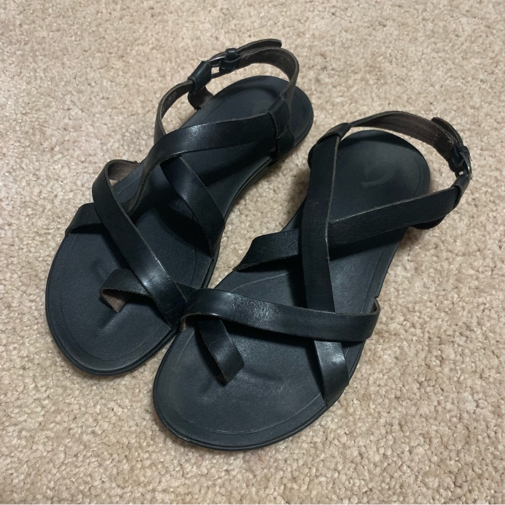 OluKai sandals